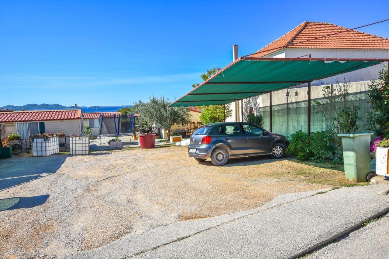 Apartament Flora Pakoštane