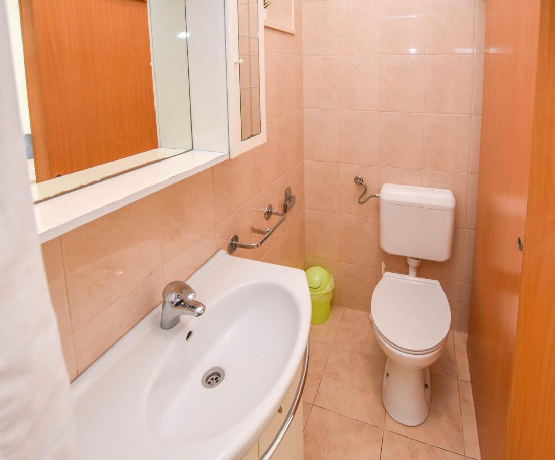 Apartament Flora *